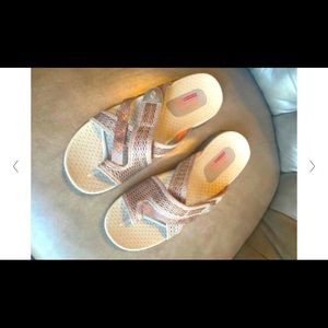 Sketchers sandal slip on